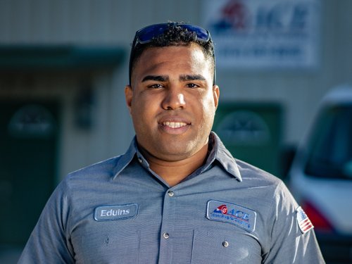 PhotoFeb12202392300AM